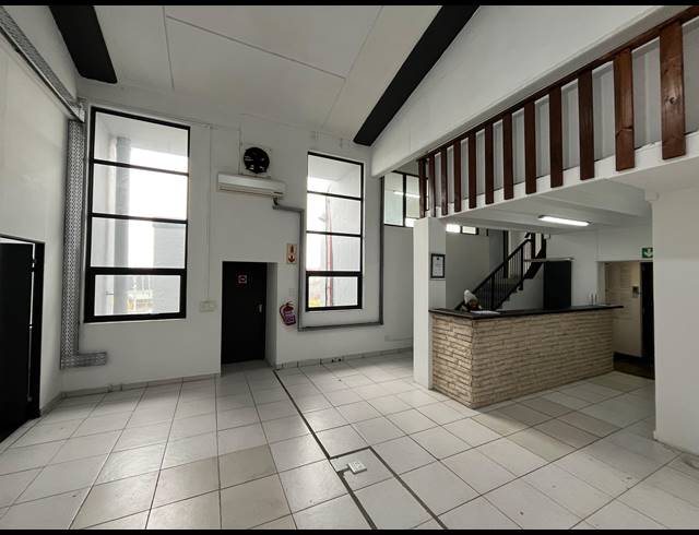 397M² OFFICE TO LET IN NDABENI